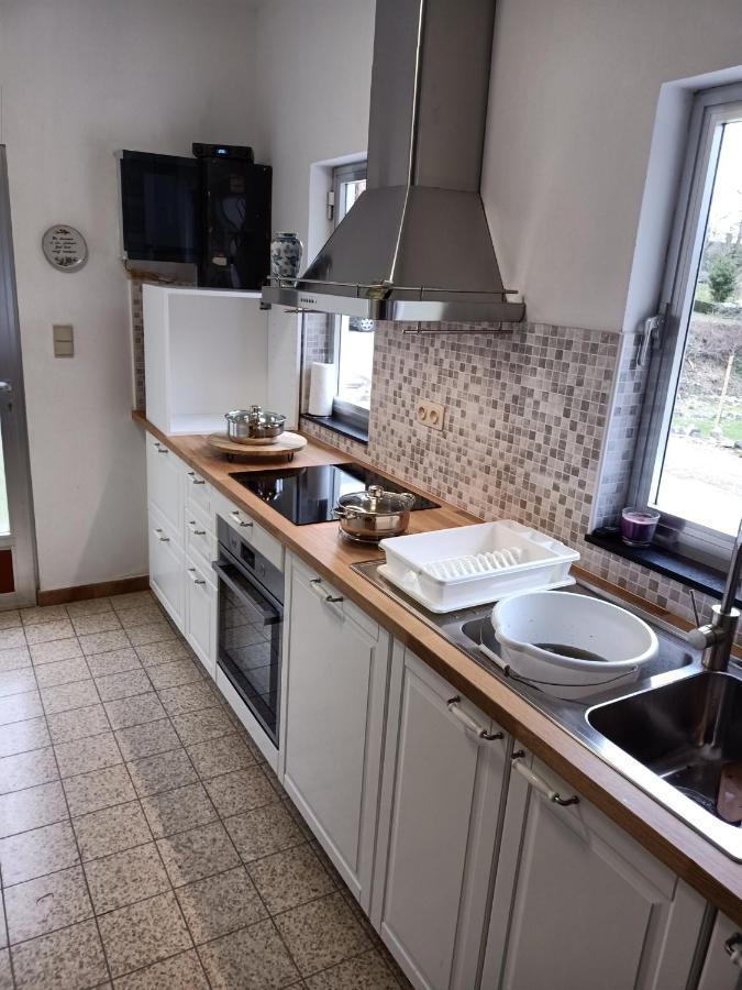 Deux Etangs Poissonneux Au Milieu Des Bois Avec Gite Moderne, La Halte Des Deux Lacs Rosée Exterior foto